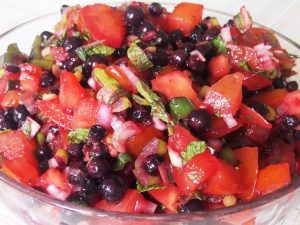 blackcurrant-tomato-salsa