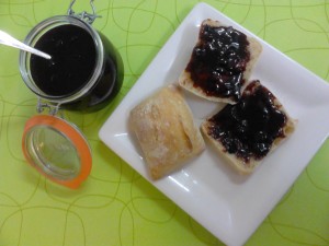 blackcurrant_wine_jam