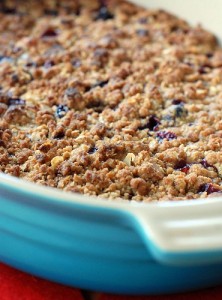 rhubarb_blackcurrant_crumble