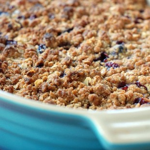 RHUBARB BLACKCURRANT CRUMBLE