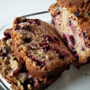 BLACKCURRANT BANANA BREAD